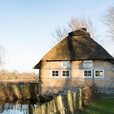 Вілла Urgemuetliche Reetdachkate Mit Grossem Kamin Und Sauna Pommerby  Екстер'єр фото